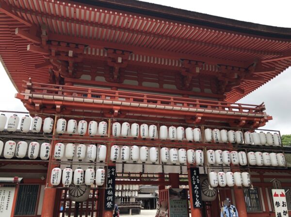 下鴨神社の「みたらし祭」時の楼門
