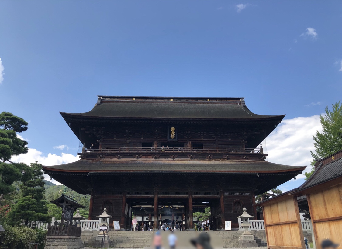 善光寺七福神巡り：善光寺の山門