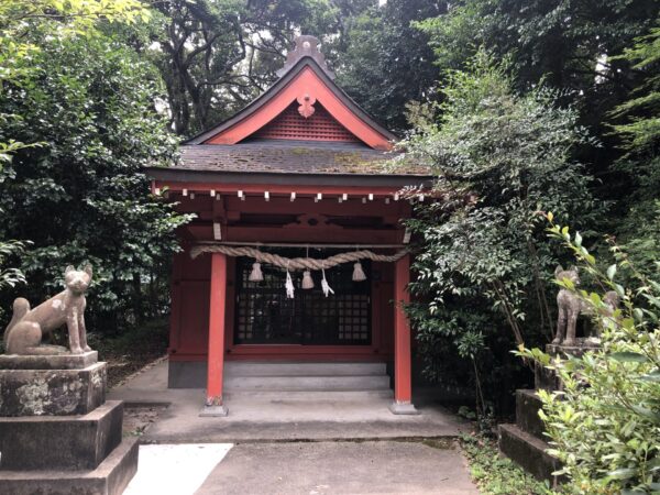 高津柿本神社の稲荷社