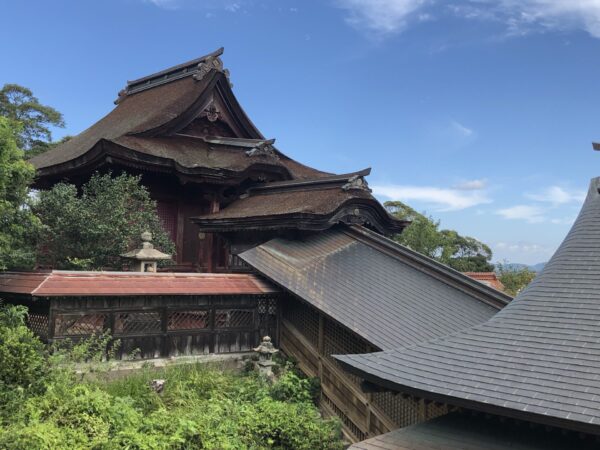高津柿本神社の本殿