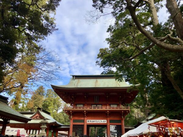 重要文化財の鹿島神宮の楼門